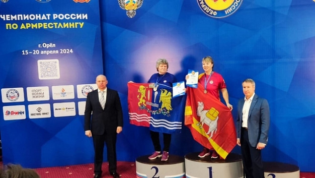 Ивановские спортсмены привезли серебро с Чемпионата России по армрестлингу среди ветеранов